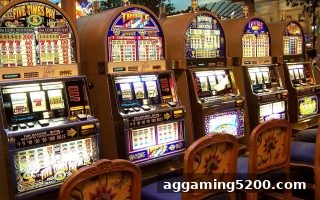 slots平台的WPT扑克游戏：连线与转轴设计原理与玩家进阶技巧